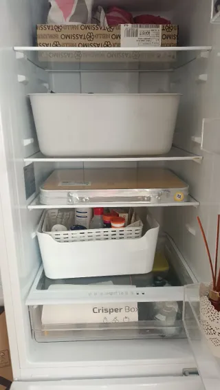 Nevera Cecotec 2 años