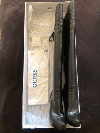 Botas negras Guess