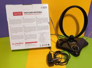 Antenna TV Amplificata Superior Interni