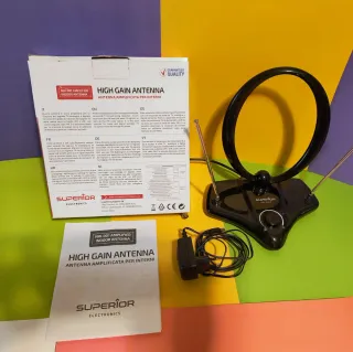 Antenna TV Amplificata Superior Interni