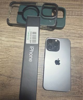 iPhone 13 Pro Gris + 3 Fundas + Cristal Protector