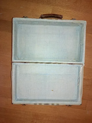 Maleta antigua pequeña