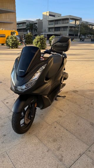 Honda PCX 125 Negra