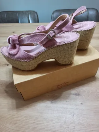 Sandalias Toni Pons rosas