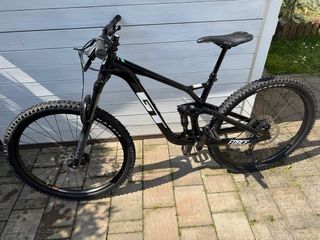 Mountain Bike GT Full Suspension