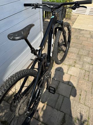 Mountain Bike GT Full Suspension