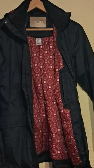 Cazadora Quechua Mujer Negra y Roja