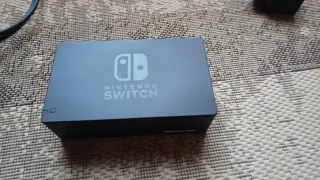 Nintendo switch con accesorios y juego