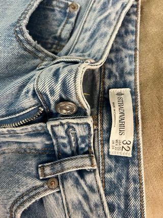 Pantalones vaqueros rotos mujer