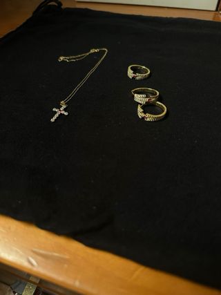 Conjunto oro joyas oro cruz y aros