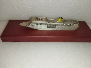 Modellino Costa neoRomantica metallo e legno