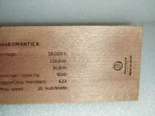 Modellino Costa neoRomantica metallo e legno