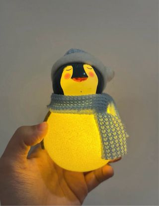 Pack Figuras Navideñas Pingüino y Árbol con Luz
