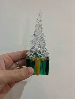 Pack Figuras Navideñas Pingüino y Árbol con Luz