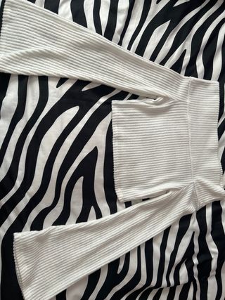 Jersey blanco de canalé