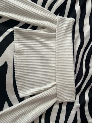 Jersey blanco de canalé