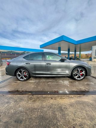 Skoda Octavia RS 2.0 TSI 265CV DSG 2025