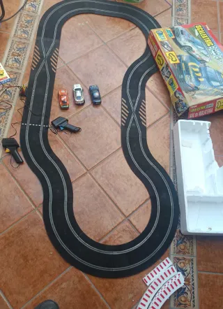 Scalextric Coche y Pista