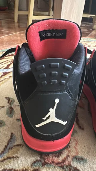 Nike Air Jordan 4 Thunder Red