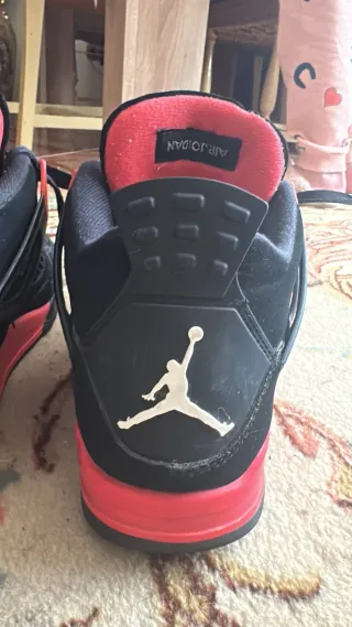 Nike Air Jordan 4 Thunder Red