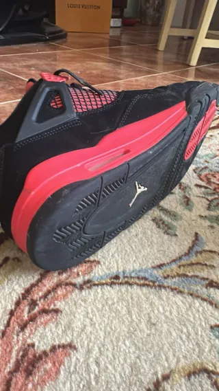 Nike Air Jordan 4 Thunder Red