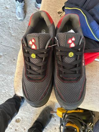 Zapatillas de seguridad Bauhaus nomero 47