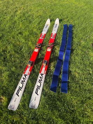 Esquís de travesía Ski Trab con pieles