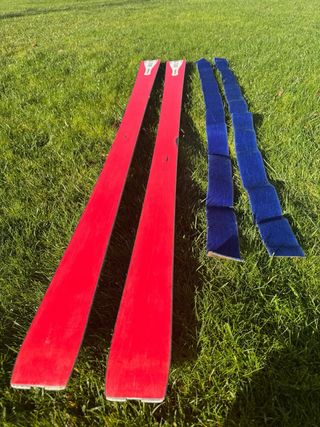 Esquís de travesía Ski Trab con pieles