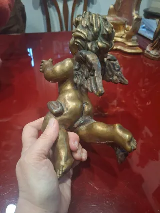 Putto in legno
