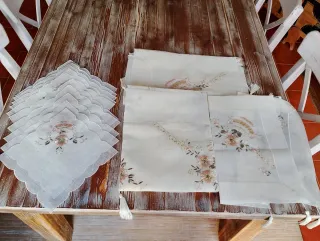 Mantel + caminos mesa + servilletas