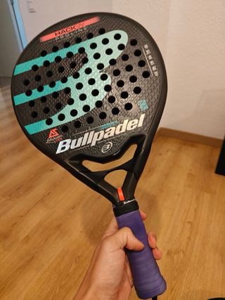 Pala Bullpadel HackW Proline Carbono