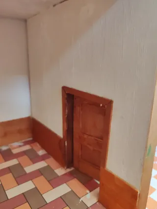 Casita de muñecas hecha a mano con accesorios