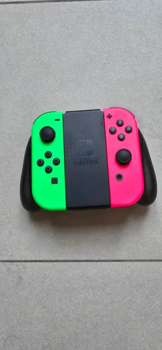 Nintendo Switch OLED Blanca y Negra