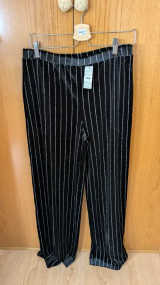 Traje fiesta Tezenis negro/plata. Muy bonito.