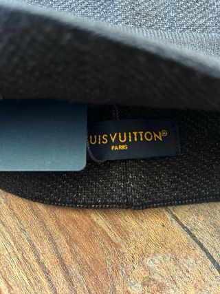 Gorro Louis Vuitton Negro