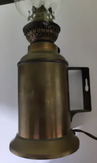 Lume antico a olio in ottone e vetro