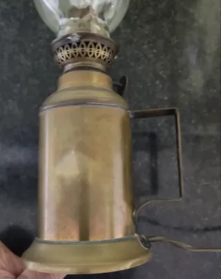 Lume antico a olio in ottone e vetro