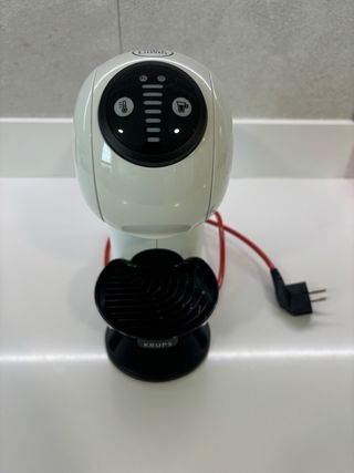 x2 cafeteras de cápsulas y un robot de cocina...