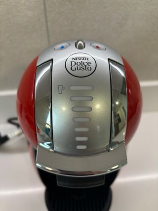 x2 cafeteras de cápsulas y un robot de cocina...