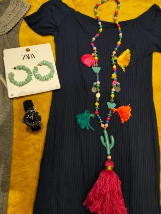 Collar, Reloj y Pendientes Zara