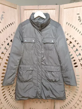 Abrigo largo marrón chocolate.