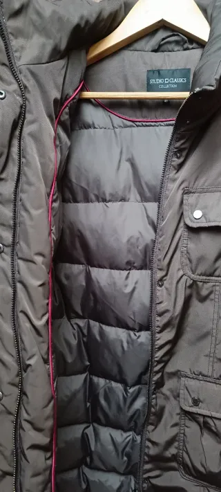 Abrigo largo marrón chocolate.