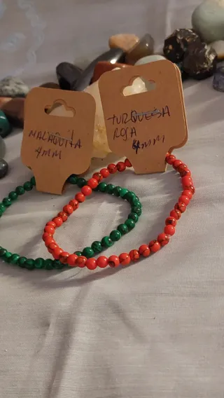 2 Pulseras: Malaquita y Turquesa Roja 4mm