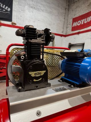 Compresor 100L Monofásico