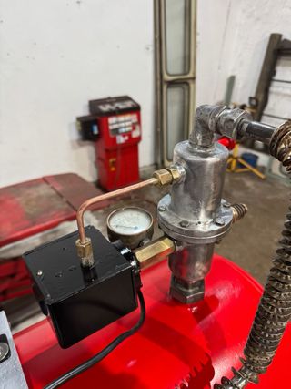 Compresor 100L Monofásico