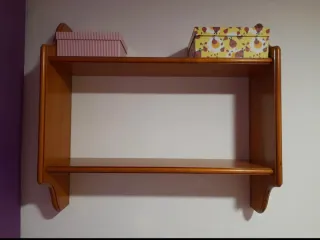 Dormitorio juvenil de madera maciza.