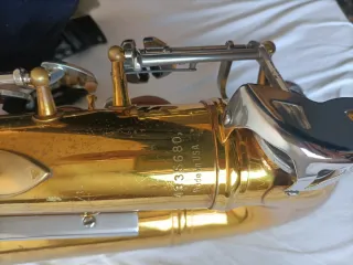 Saxofón Alto Conn 20M