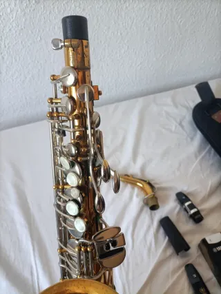 Saxofón Alto Conn 20M
