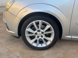 Opel Zafira Opel Zafira Cosmo 1.9 CDTi 16v