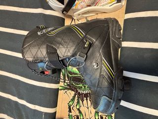 Tabla Snow(149cm)+Botas(42,5)+Fijaciones+Abrigo(L)